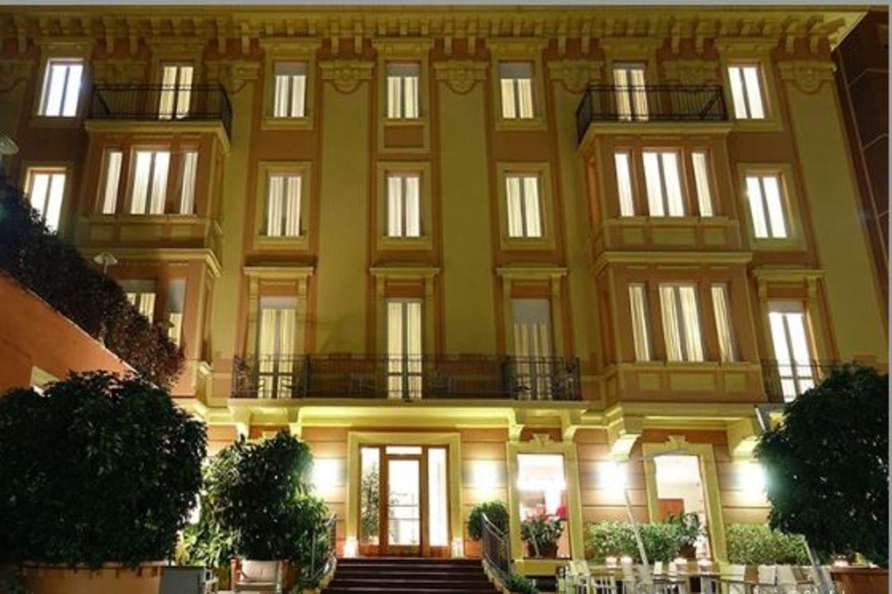 Hotel Careni Villa Italia Finale Ligure Eksteriør billede