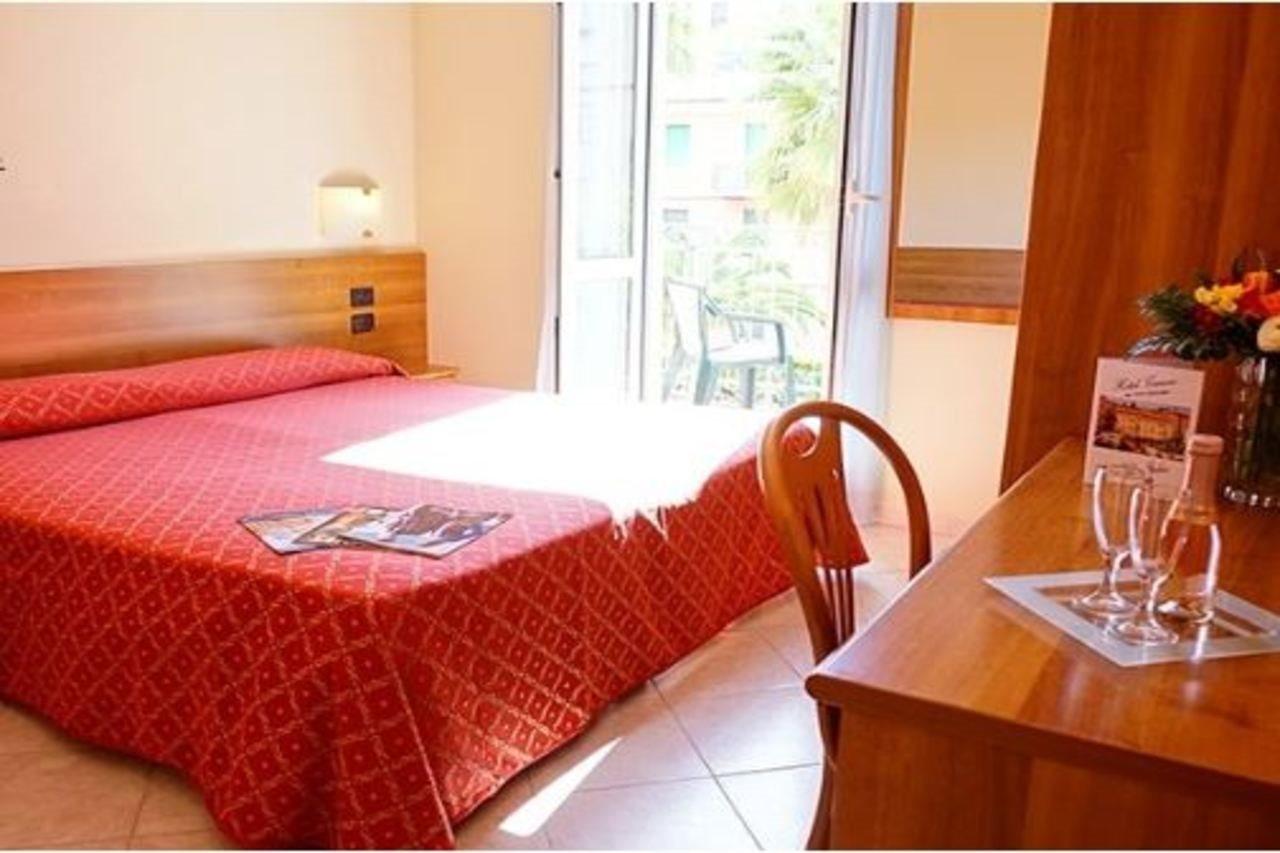 Hotel Careni Villa Italia Finale Ligure Eksteriør billede