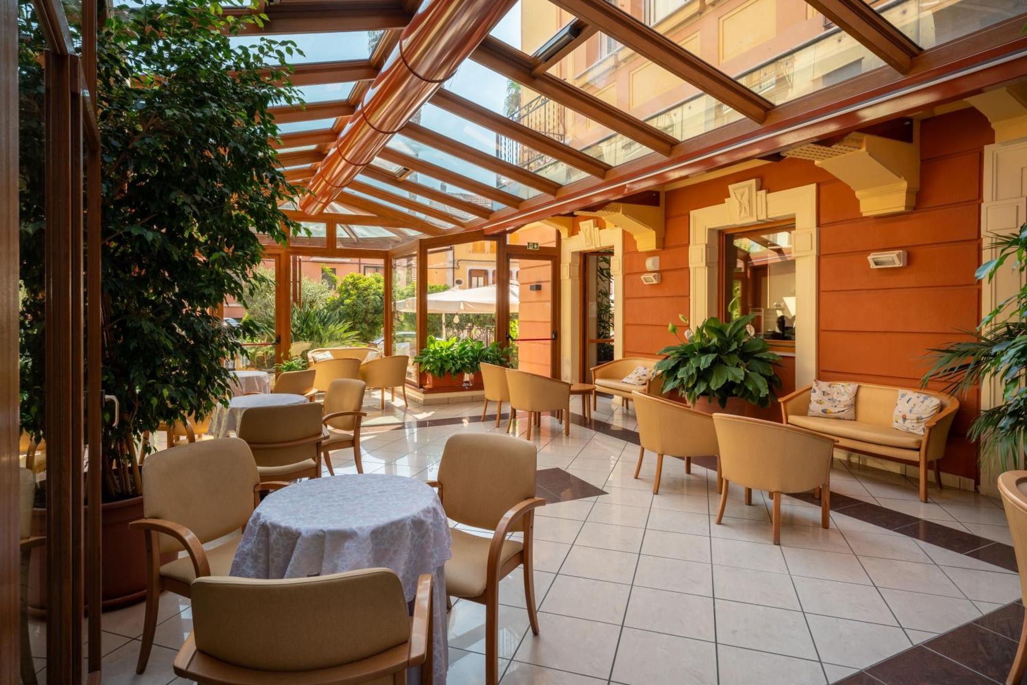 Hotel Careni Villa Italia Finale Ligure Eksteriør billede